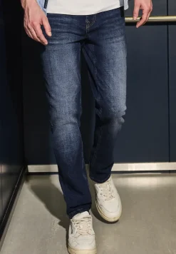 Jeans à la coupe slim