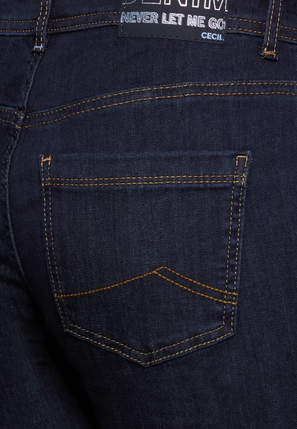 Jeans rinsed