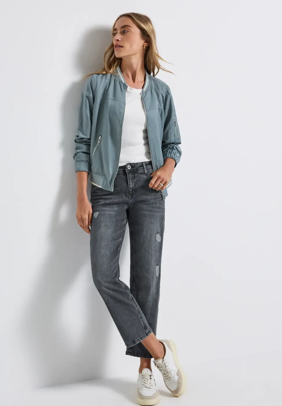 Jeans Straight Legs Destroyed