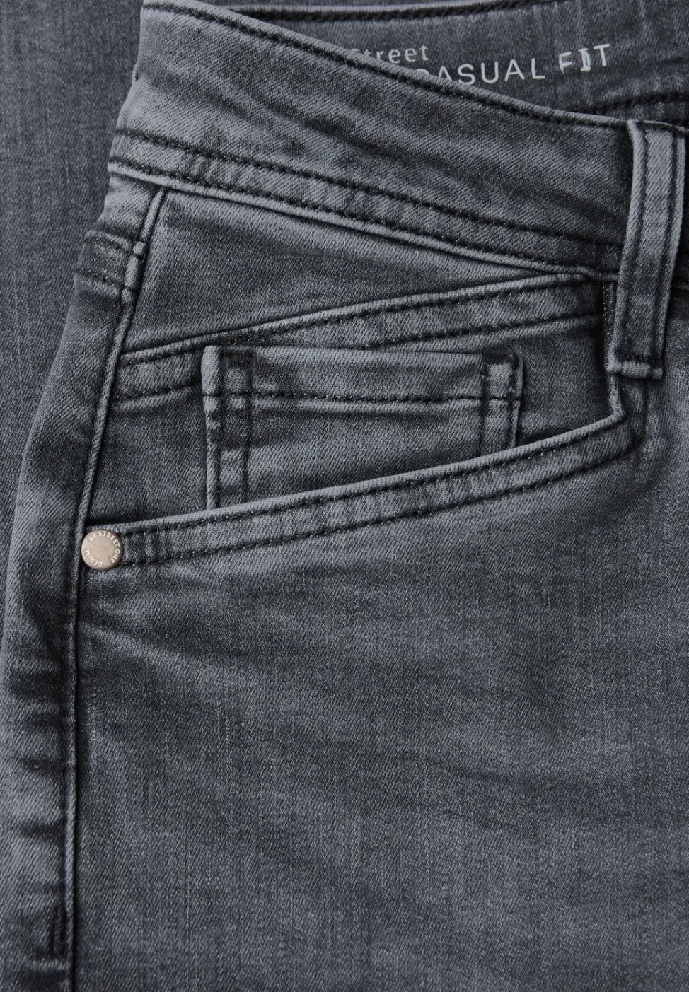Jeans Straight Legs Destroyed