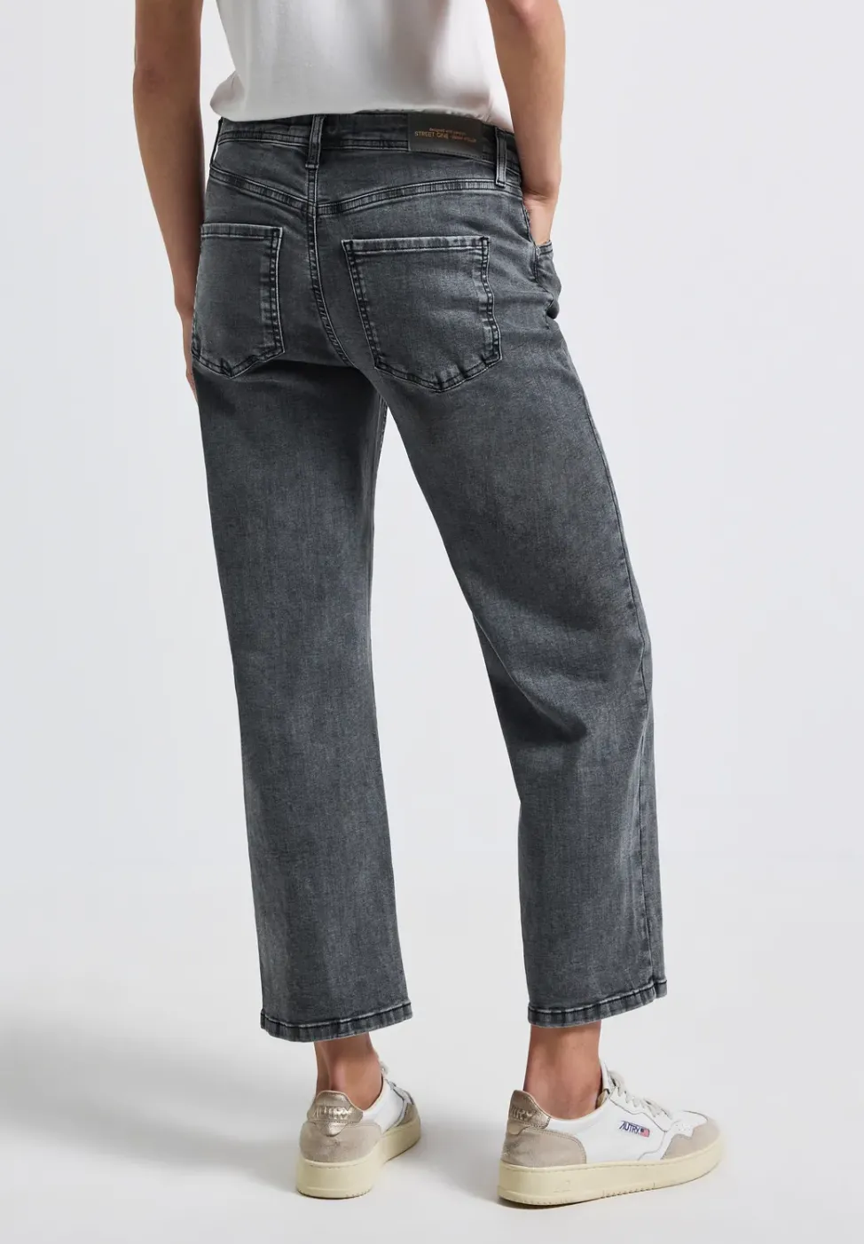 Jeans Straight Legs Destroyed