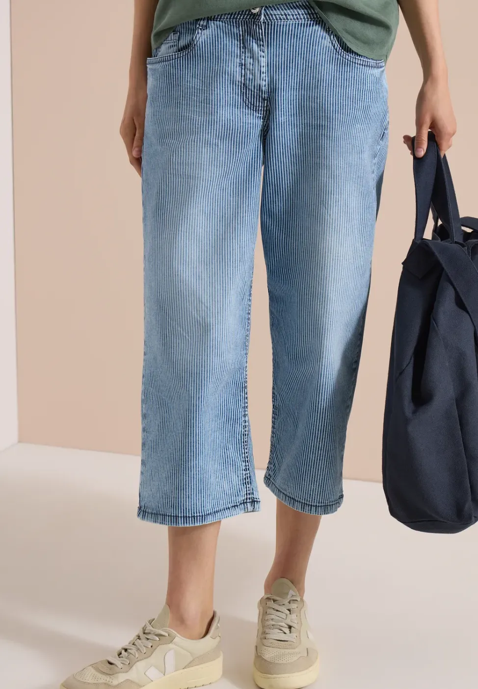 Jean taille haute à larges jambes et rayures