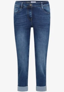 Jean taille mi-haute à coupe droite au style décontracté