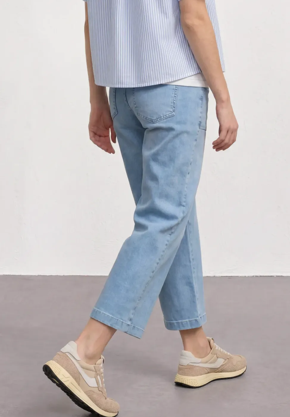 Jean taille moyenne Culotte en coupe loose