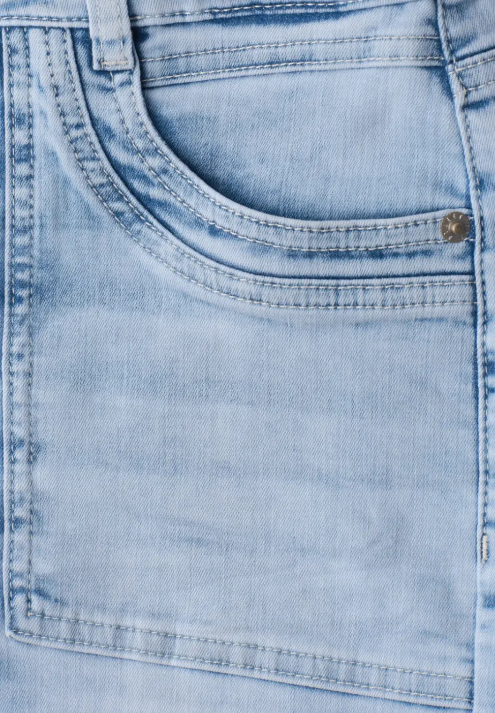 Jean taille moyenne Culotte en coupe loose