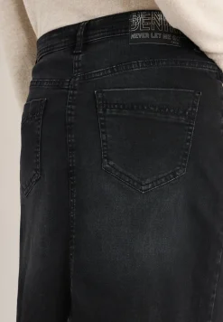 Jupe en jean avec rivets