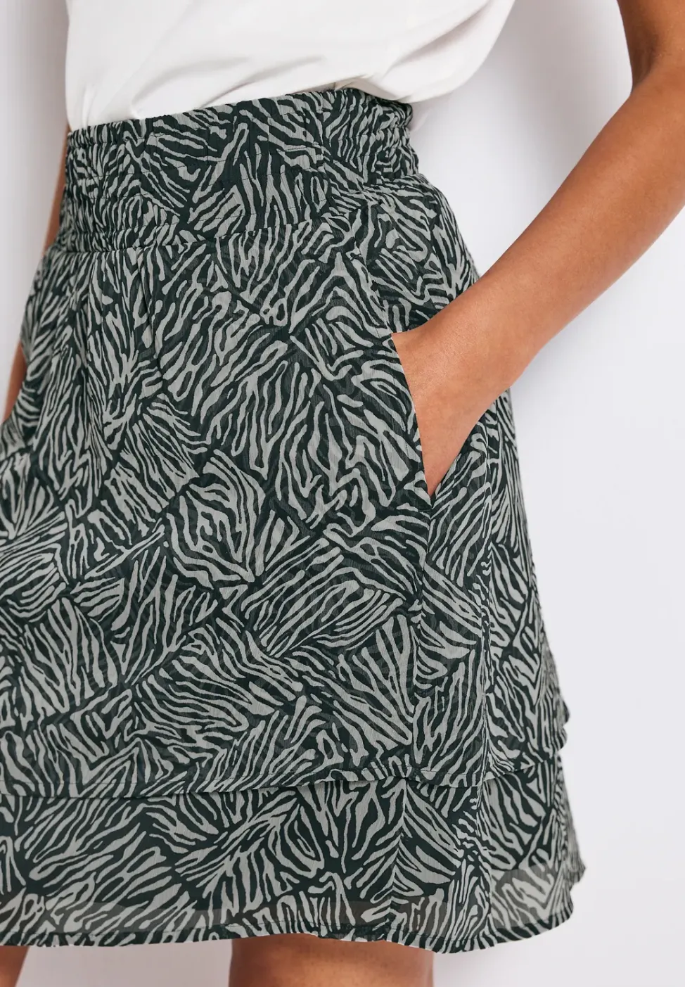 Jupe en mousseline de soie à motifs