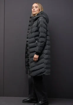 Manteau avec coutures collées