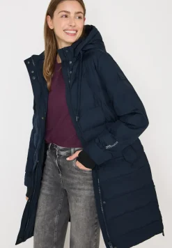 Manteau avec matelassage sans coutures