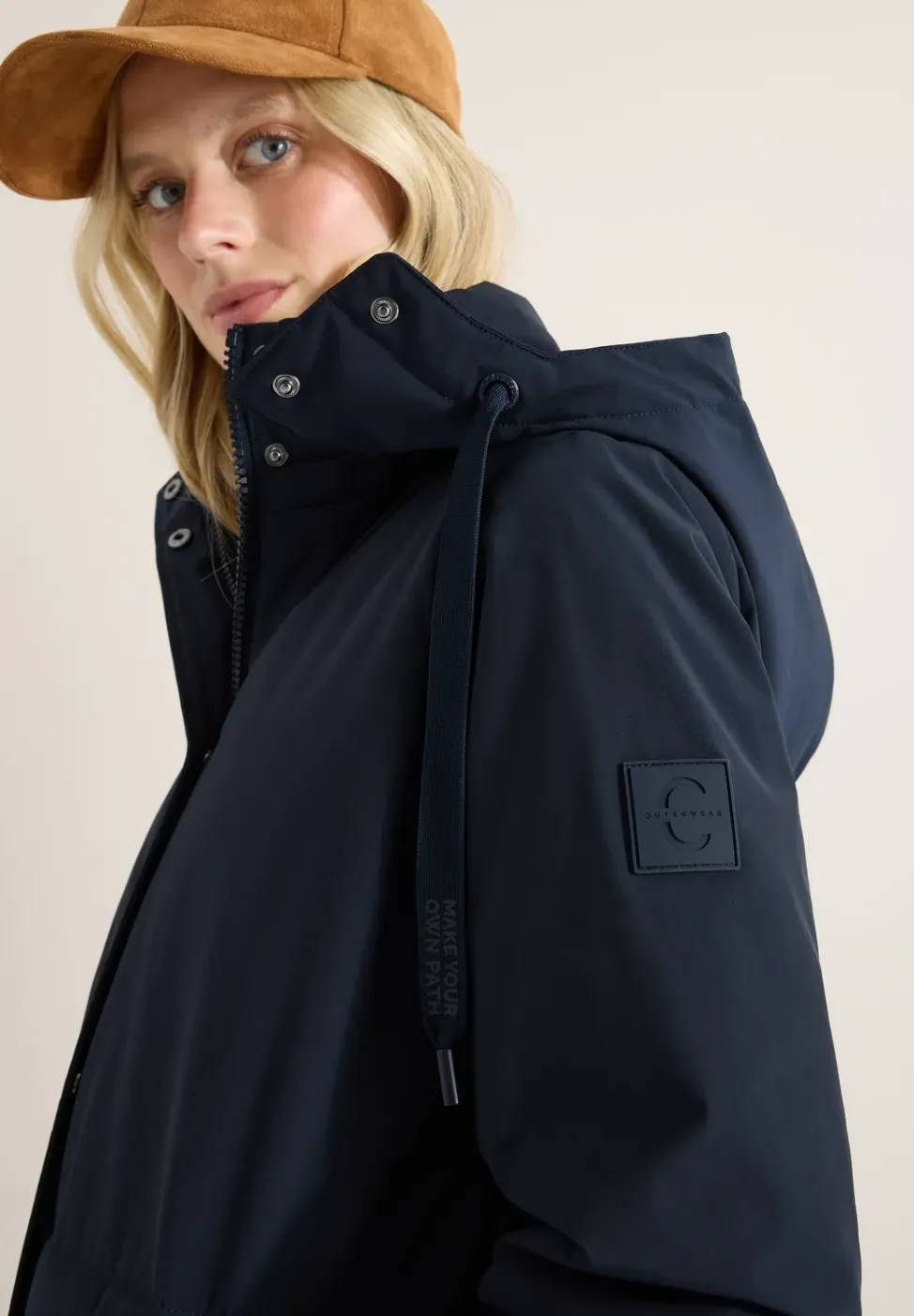 Manteau avec mélange de structures