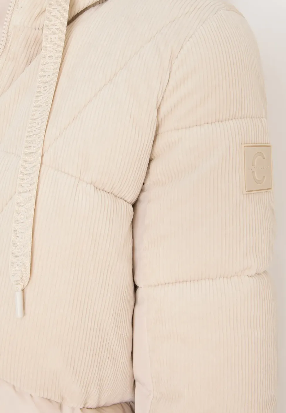 Manteau bouffant avec mélange de velours côtelé