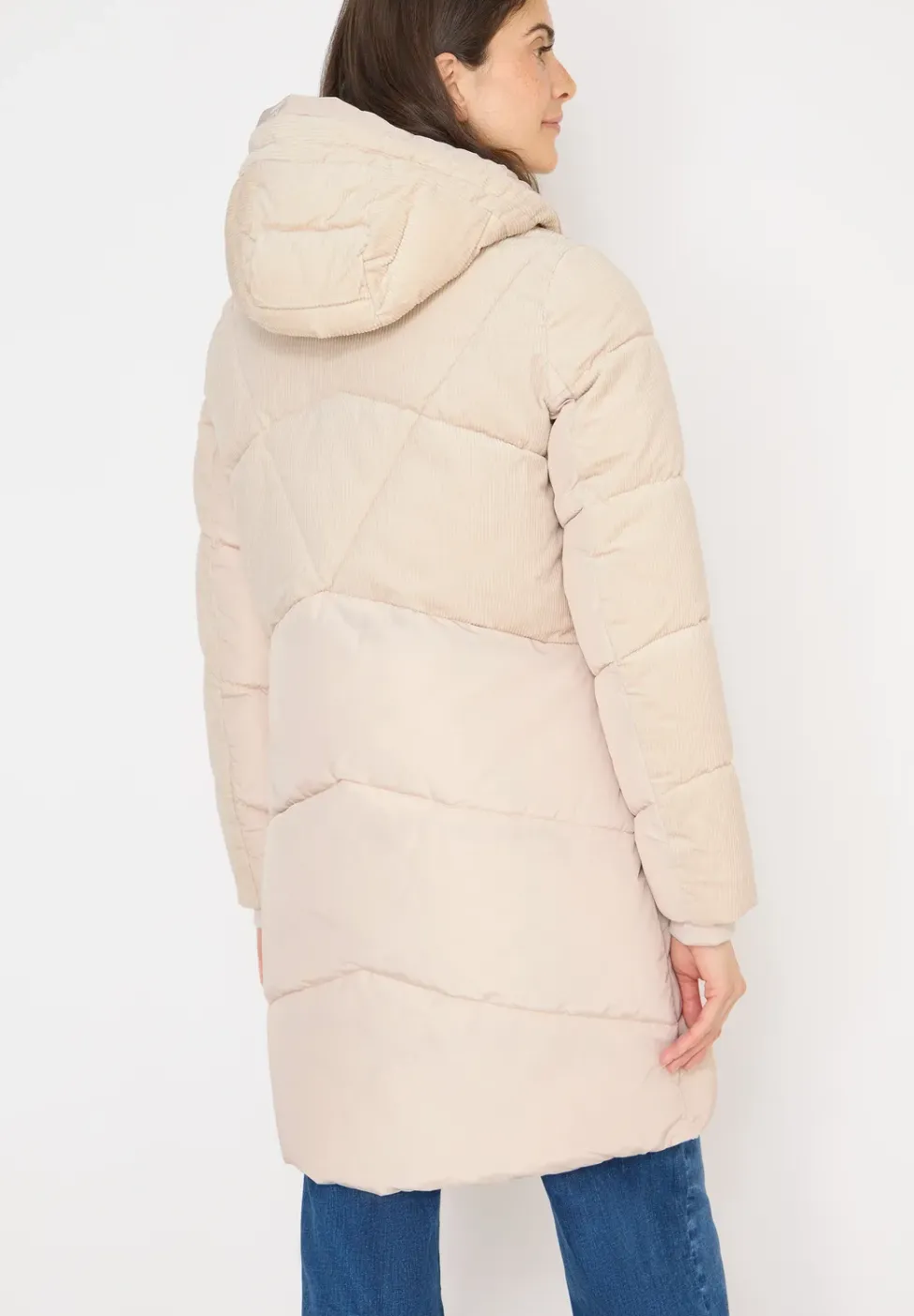 Manteau bouffant avec mélange de velours côtelé