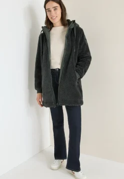 Manteau douillet en peluche