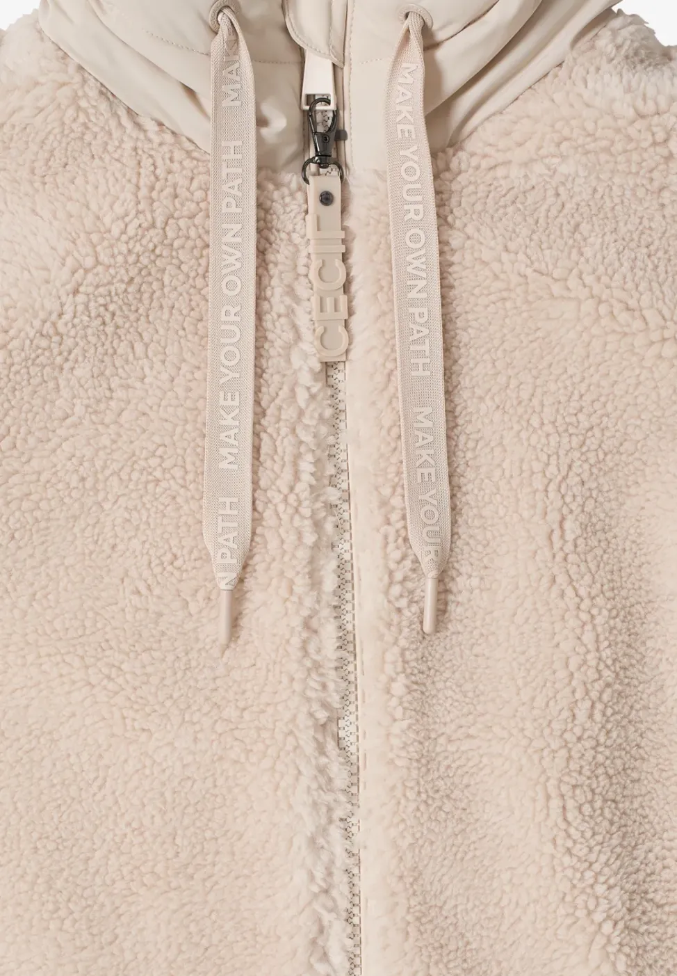 Manteau douillet en peluche