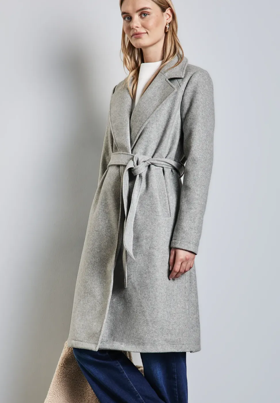 Manteau à revers