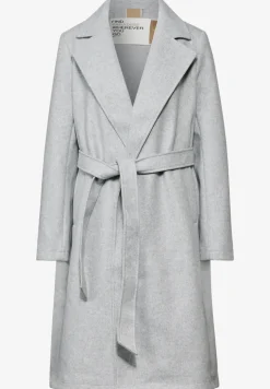 Manteau à revers