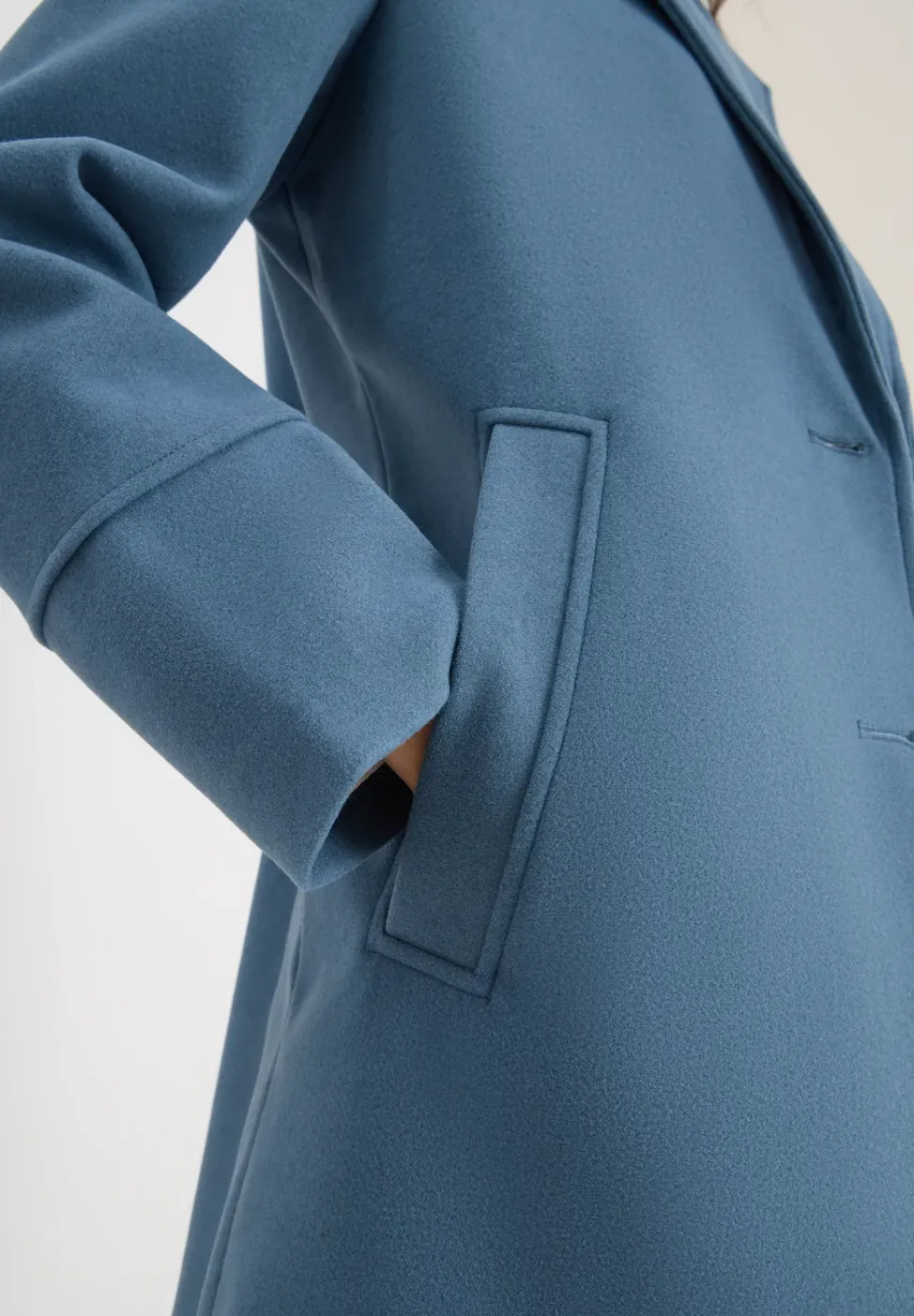 Manteau à revers aspect laine