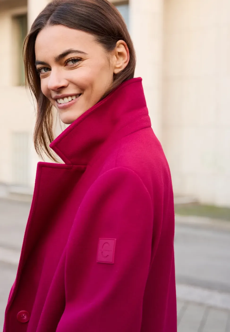 Manteau à revers aspect laine