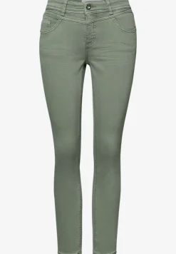 Mid Waist Slim Leg Jeans dans un Casual Fit