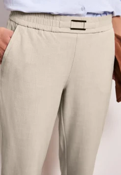Mid Waist Slim Leg Pantalon avec boucle