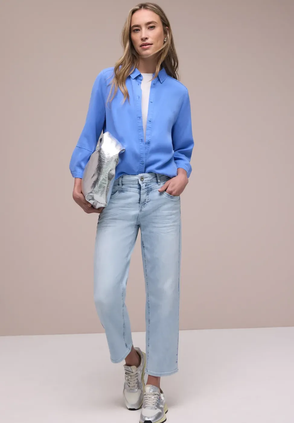 Mid Waist Straight Leg Jeans en coupe casual