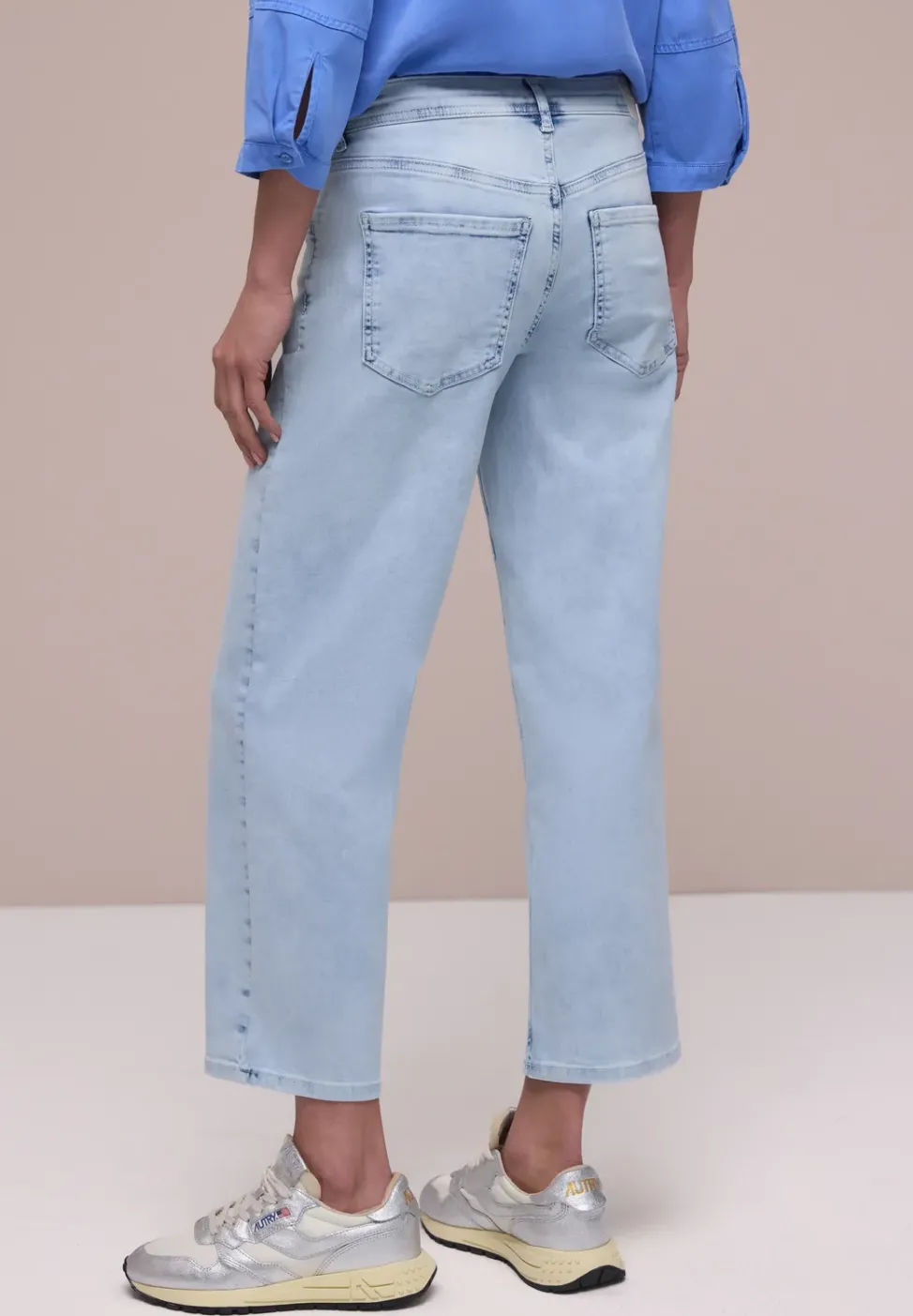 Mid Waist Straight Leg Jeans en coupe casual