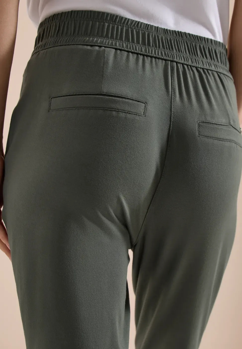 Pantalon ajusté taille mi-haute coupe slim
