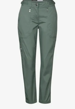 Pantalon 7/8 au look cargo