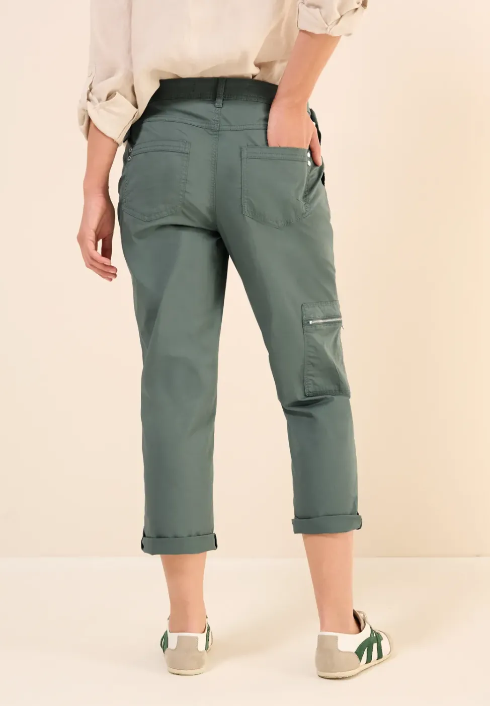 Pantalon 7/8 au look cargo