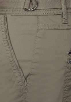 Pantalon 7/8 au look cargo