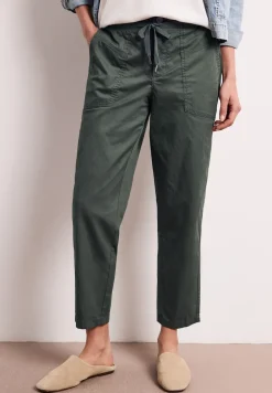Pantalon au look cargo