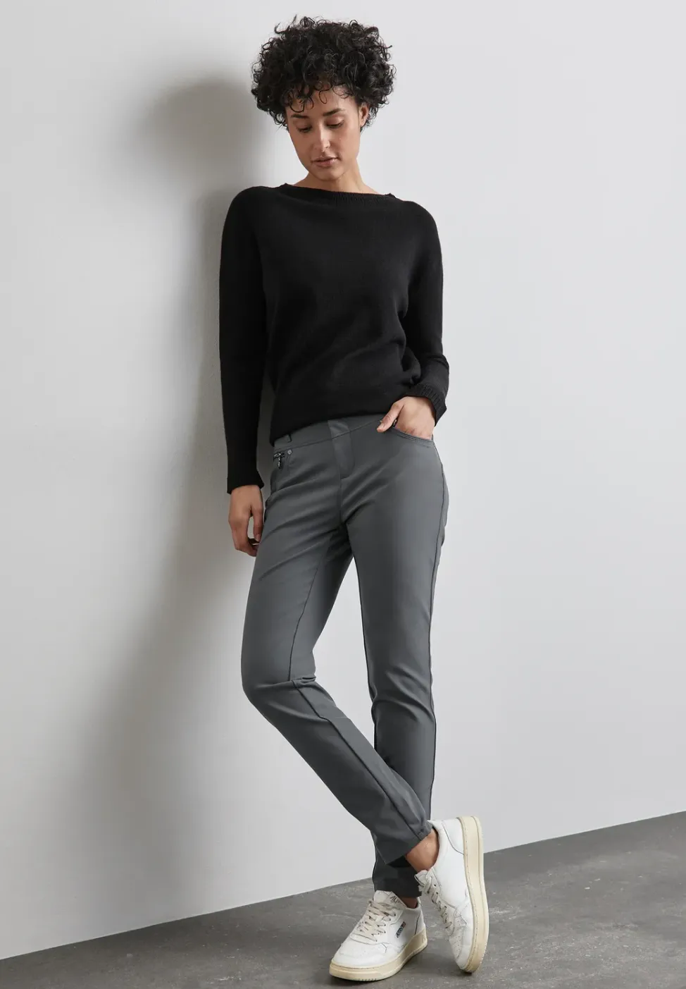 Pantalon avec détails zippés