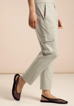 Pantalon cargo pour le voyage