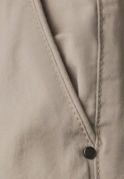 Pantalon chino en sergé