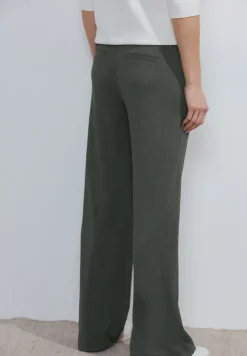 Pantalon coupe ample