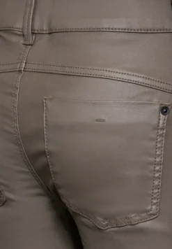 Pantalon enduit