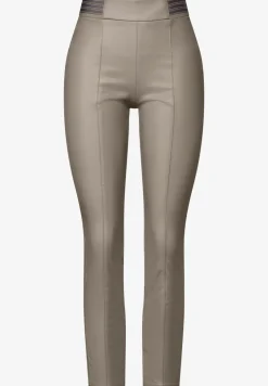Pantalon enduit