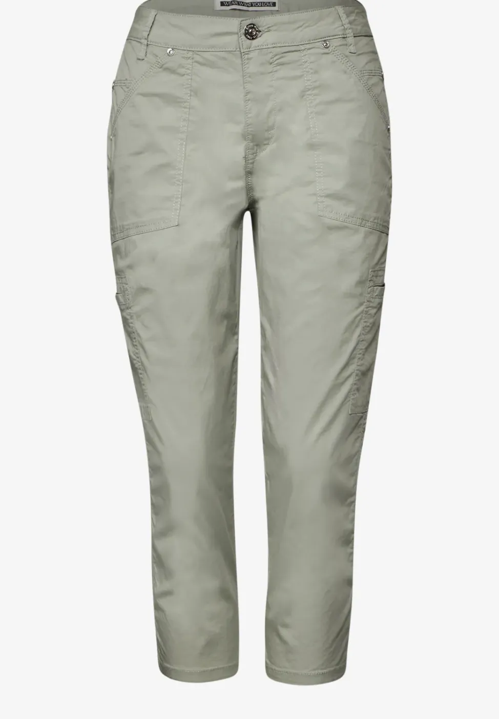 Pantalon 3/4 en satin avec poches
