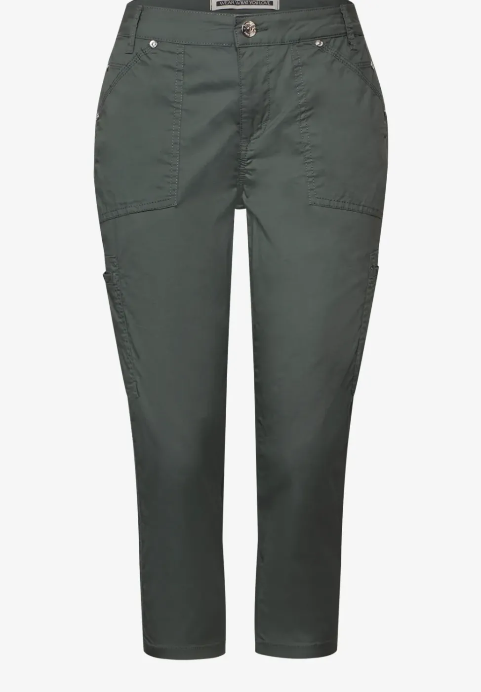 Pantalon 3/4 en satin avec poches