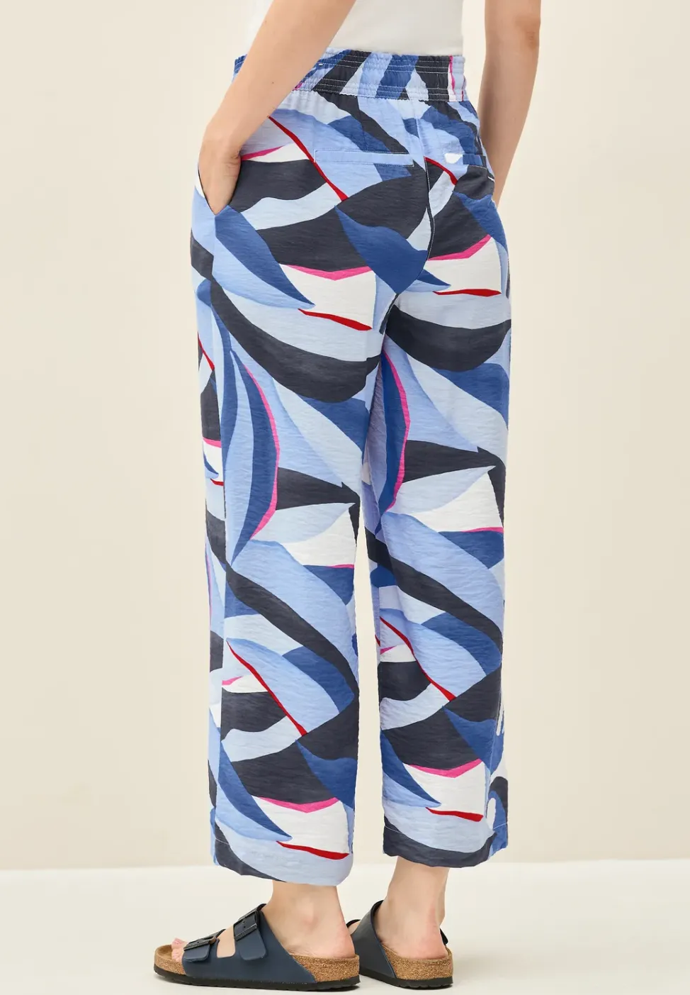 Pantalon 7/8 en sergé structuré