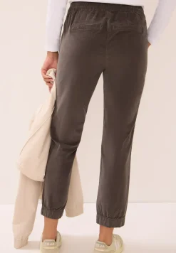 Pantalon en velours côtelé, coupe casuale