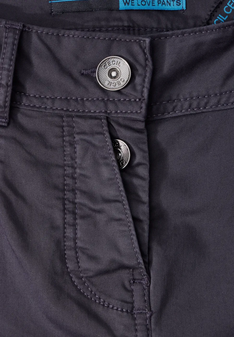 Pantalon à la coupe slim