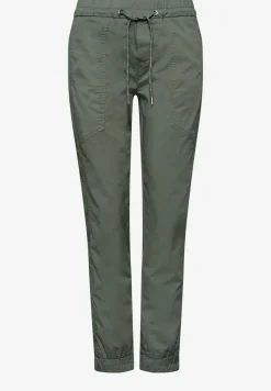 Pantalon léger en coupe slim