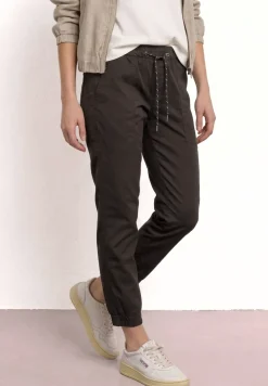 Pantalon léger en coupe slim