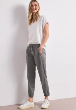 Pantalon léger en coupe slim