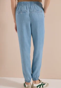 Pantalon Mid Waist Slim Leg au look délavé
