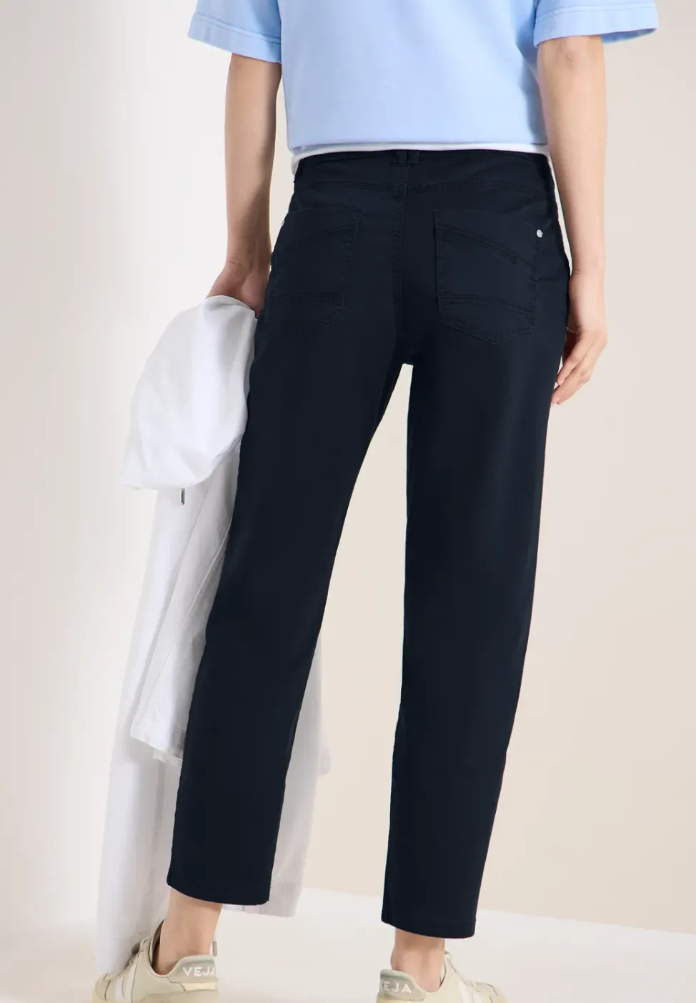 Pantalon Mid Waist Slim Leg en Casual Fit