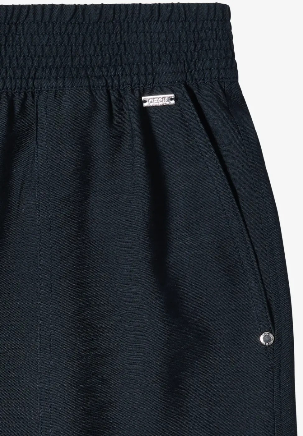 Pantalon Mid Waist Slim Leg en coupe loose