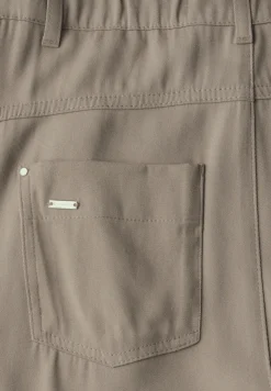 Pantalon paperbag au look cargo