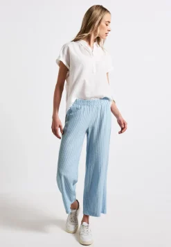 Pantalon rayé en seersucker